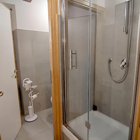 Rinidia - Centro * Roma