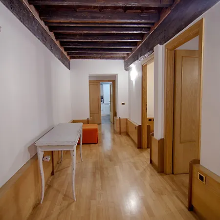 Apartamento Rinidia - Centro *